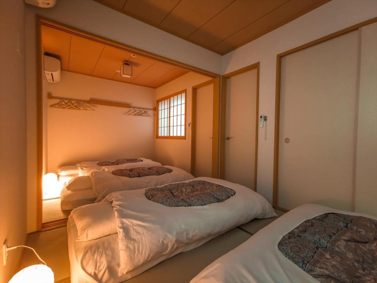 Yadoya Karasumain Villa Tokio Buitenkant foto